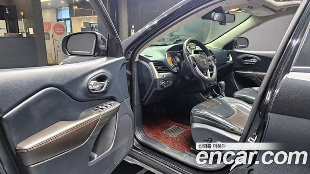 Jeep Cherokee(KL) 2.0 дизель Limited 4WD, 2015 11