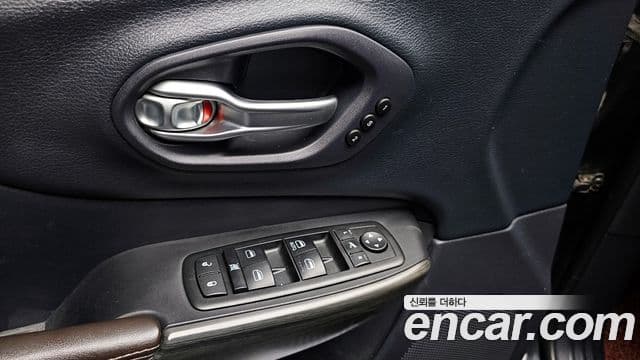 Jeep Cherokee(KL) 2.0 дизель Limited 4WD, 2015 18