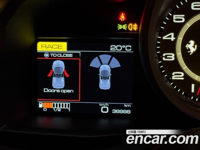 Ferrari 488 스파이더, 2018 8