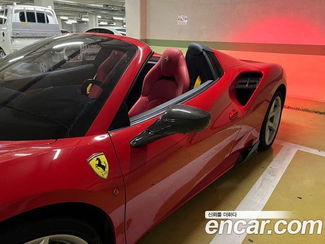 Ferrari 488 스파이더, 2018 12
