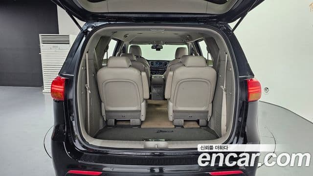 Kia All New Carnival Luxury, 2016 20