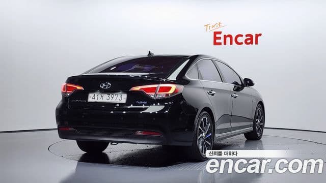 Hyundai LF Sonata гибрид Premium, 2015 2