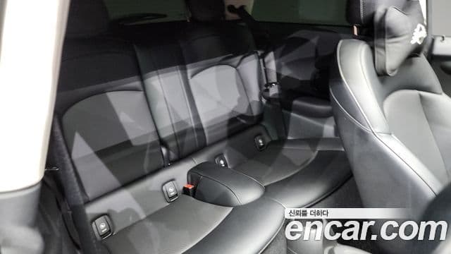 Mini Cooper D 3세대, 2016 12