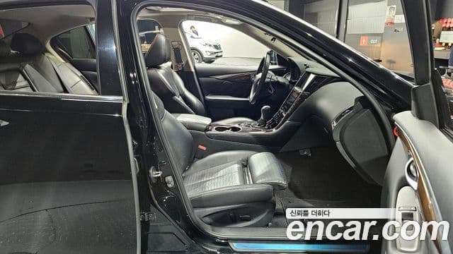 Infiniti Q50 3.5 гибрид high-tech, 2016 10