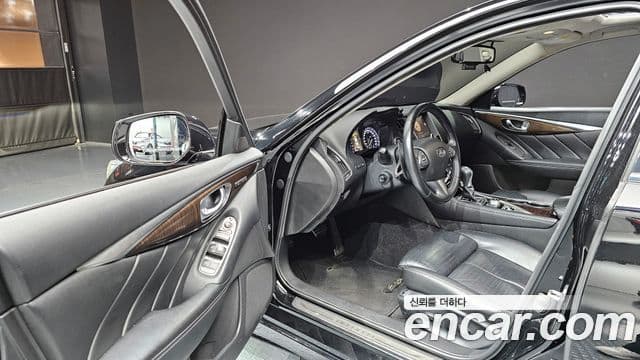 Infiniti Q50 3.5 гибрид high-tech, 2016 11