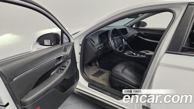 Hyundai Sonata (DN8) Premium Family, 2021 10