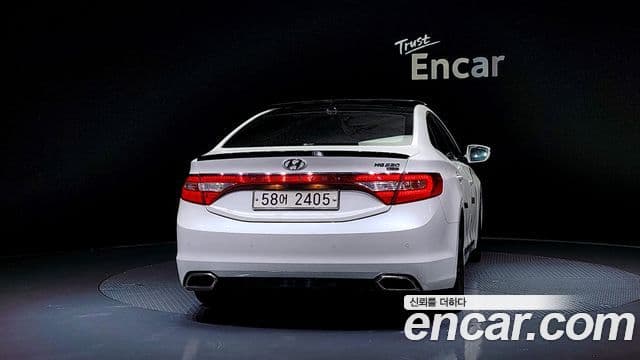 Hyundai Grandeur HG Premium, 2015 4