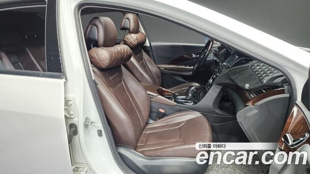 Hyundai Grandeur HG Premium, 2015 11