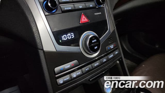 Hyundai Grandeur HG Premium, 2015 16