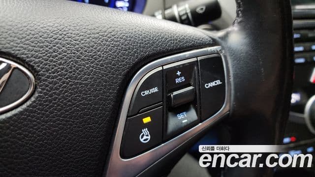 Hyundai Grandeur HG Premium, 2015 18