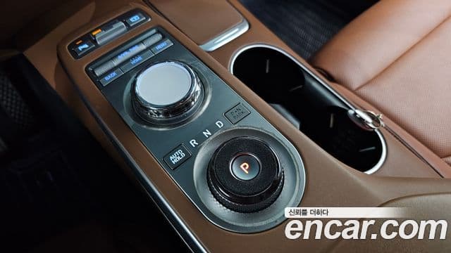 Genesis GV70, 2023 9