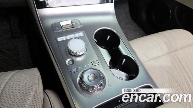 Genesis GV70, 2025 9