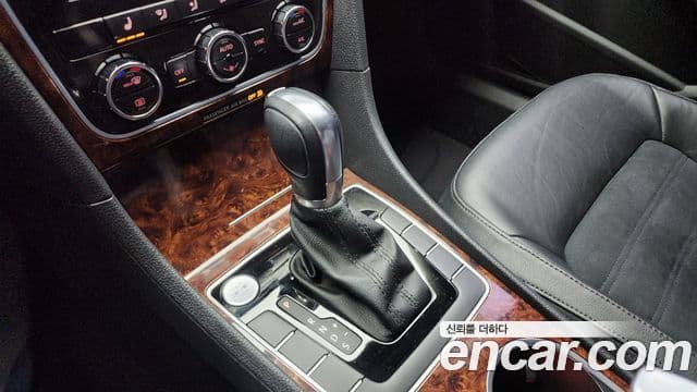 Volkswagen The / новый New Passat B7, 2013 9