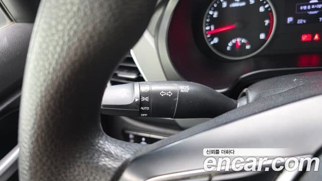 Kia Seltos Trendy, 2020 16