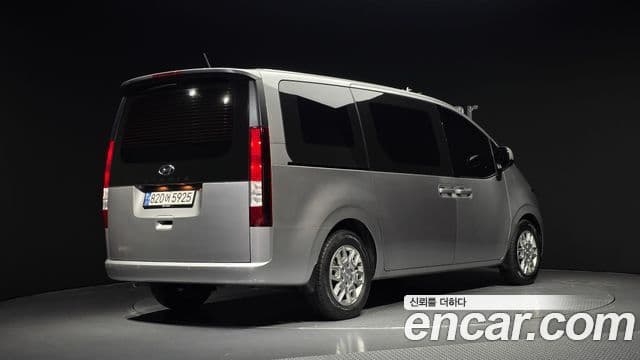 Hyundai Staria Modern, 2023 2