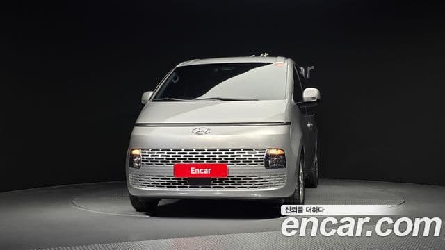 Hyundai Staria Modern, 2023 3