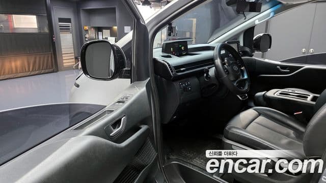 Hyundai Staria Modern, 2023 11