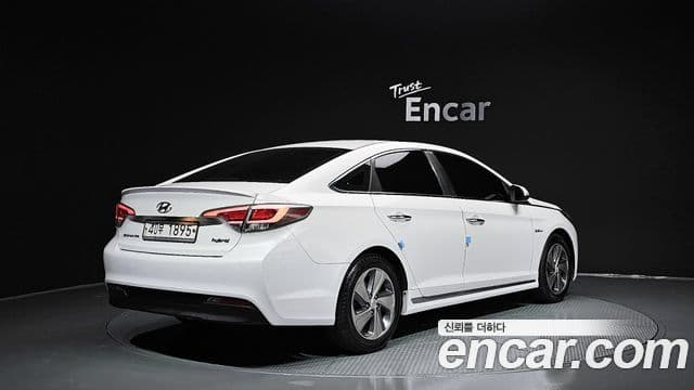 Hyundai LF Sonata гибрид Premium, 2015 2