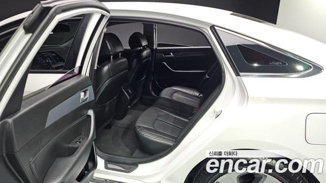 Hyundai LF Sonata гибрид Premium, 2015 11