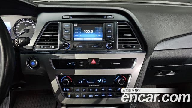 Hyundai LF Sonata гибрид Premium, 2015 17