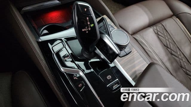 BMW 5시리즈 (G30) Luxury, 2023 9