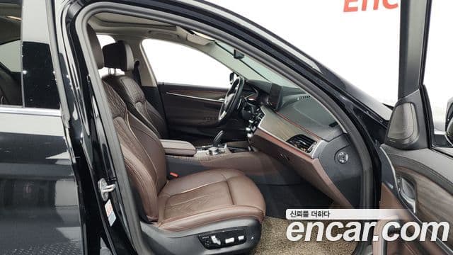 BMW 5시리즈 (G30) Luxury, 2023 11