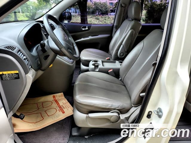 Kia Carnival R R Special, 2011 8