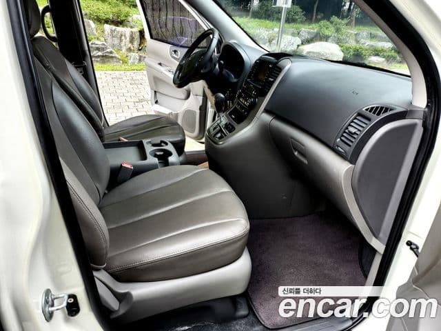 Kia Carnival R R Special, 2011 11