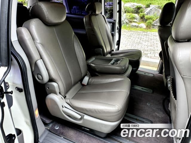 Kia Carnival R R Special, 2011 12