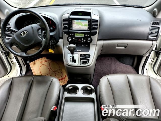 Kia Carnival R R Special, 2011 13