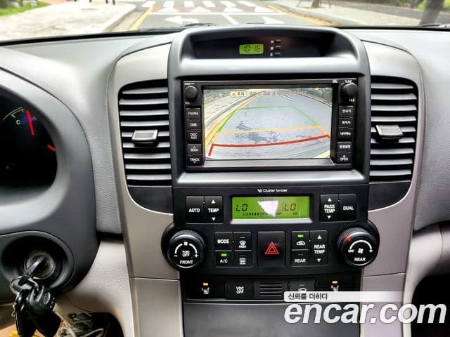 Kia Carnival R R Special, 2011 17