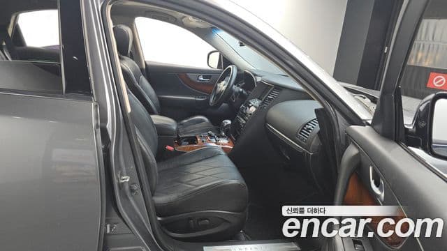 Infiniti FX30d S51, 2012 10