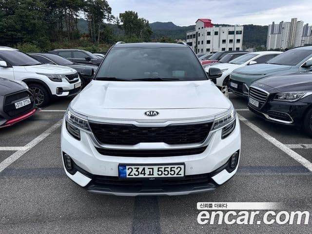 Kia Seltos Signature, 2022 1