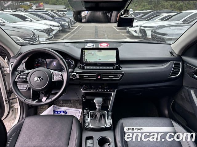 Kia Seltos Signature, 2022 7