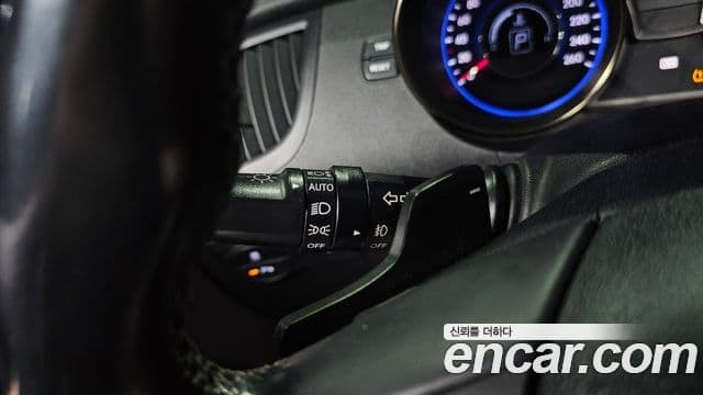 Hyundai The / новый New Genesis купе 200 турбо S, 2012 19