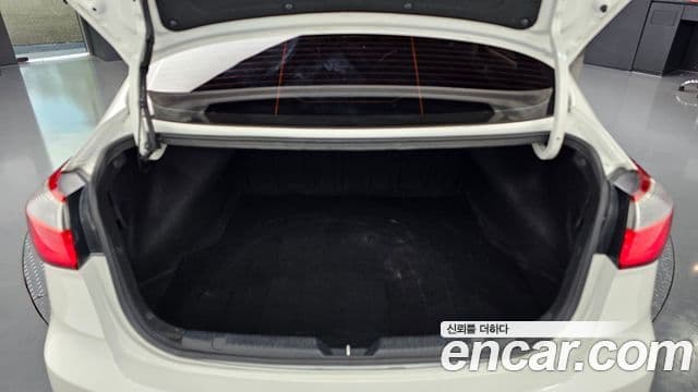 Kia K3 Trendy, 2013 20