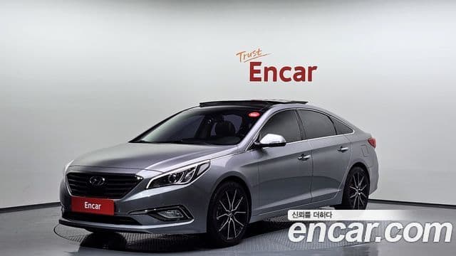 Hyundai LF Sonata Exclusive, 2015 1