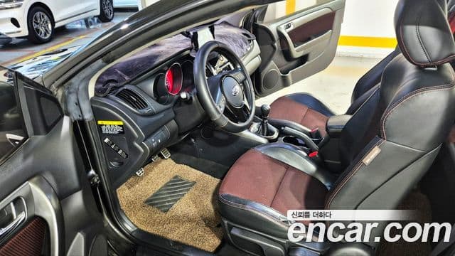 Kia Forte купе Prestige, 2013 12