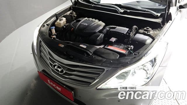 Hyundai Grandeur HG Luxury, 2012 6