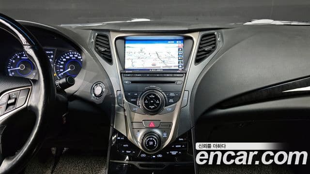 Hyundai Grandeur HG Luxury, 2012 16