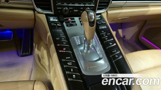 Porsche Panamera 970, 2011 9
