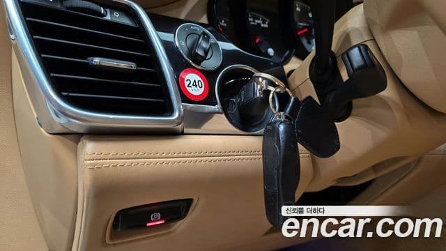 Porsche Panamera 970, 2011 14