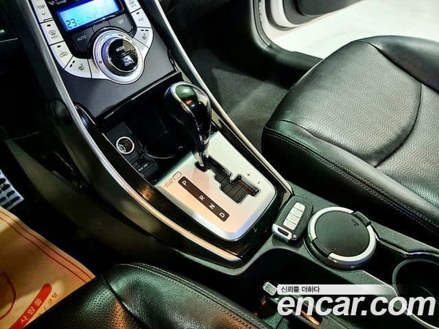 Hyundai Avante MD M16 GDI top, 2012 11