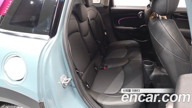 Mini Cooper S 3세대, 2023 11