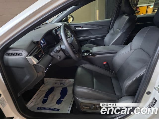 Toyota 캠리 (XV80) 2.5 XLE гибрид, 2025 7