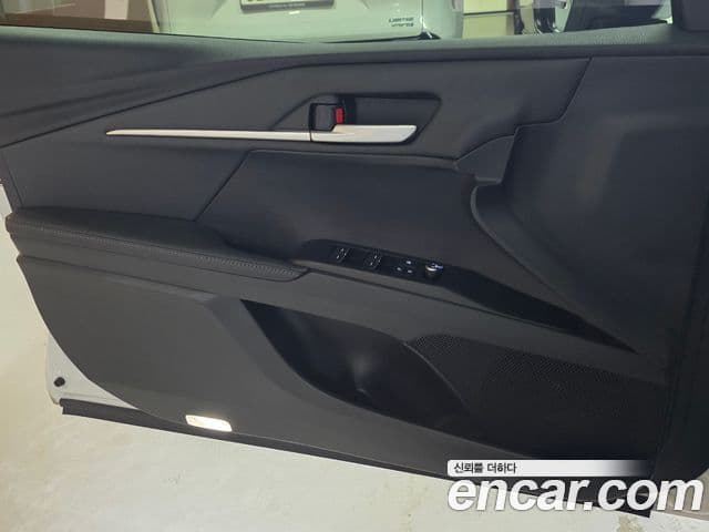 Toyota 캠리 (XV80) 2.5 XLE гибрид, 2025 11