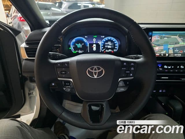 Toyota 캠리 (XV80) 2.5 XLE гибрид, 2025 12