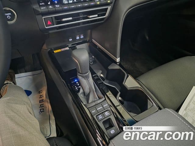 Toyota 캠리 (XV80) 2.5 XLE гибрид, 2025 16