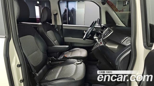 Kia The / новый New Ray Signature, 2021 10