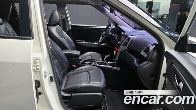 KG모빌리티(SsangYong) Tivoli дизель LX 2WD, 2016 10